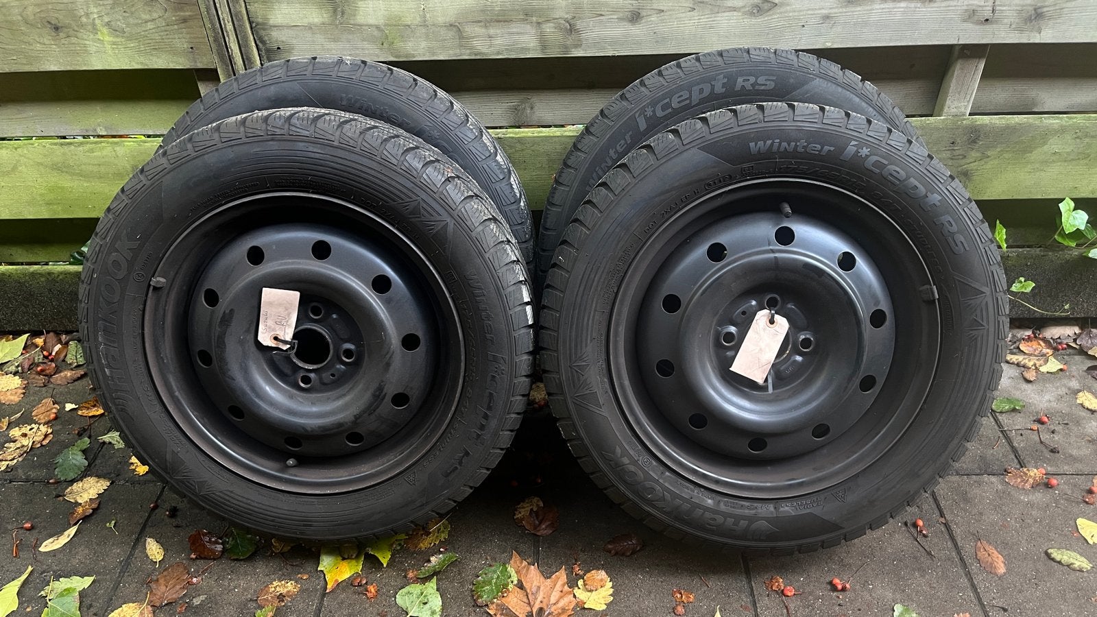 Winterbanden Suzuki Swift + stalen velg, Ophalen, Gebruikt, 15 inch, 175 mm