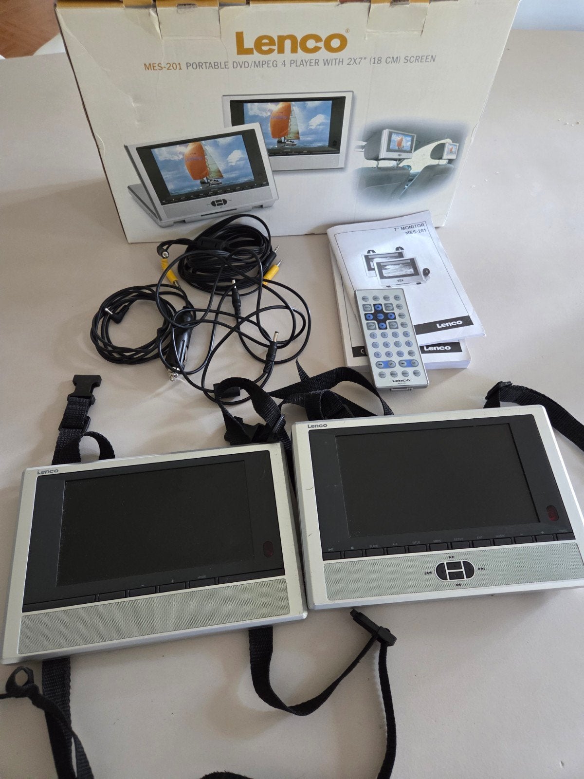 Lenco MES-201 draagbare DVD/MP4 speler met 2x 7 inch scherm, Gebruikt, Draagbaar, Ophalen, Overige merken