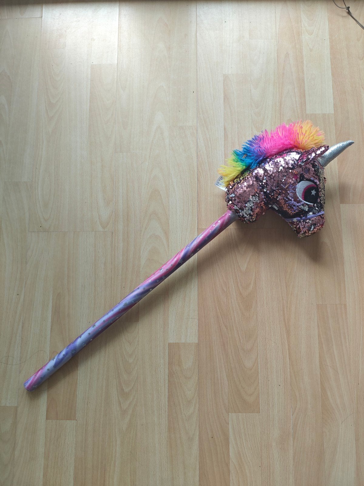 Stokpaardje Disco, Ophalen