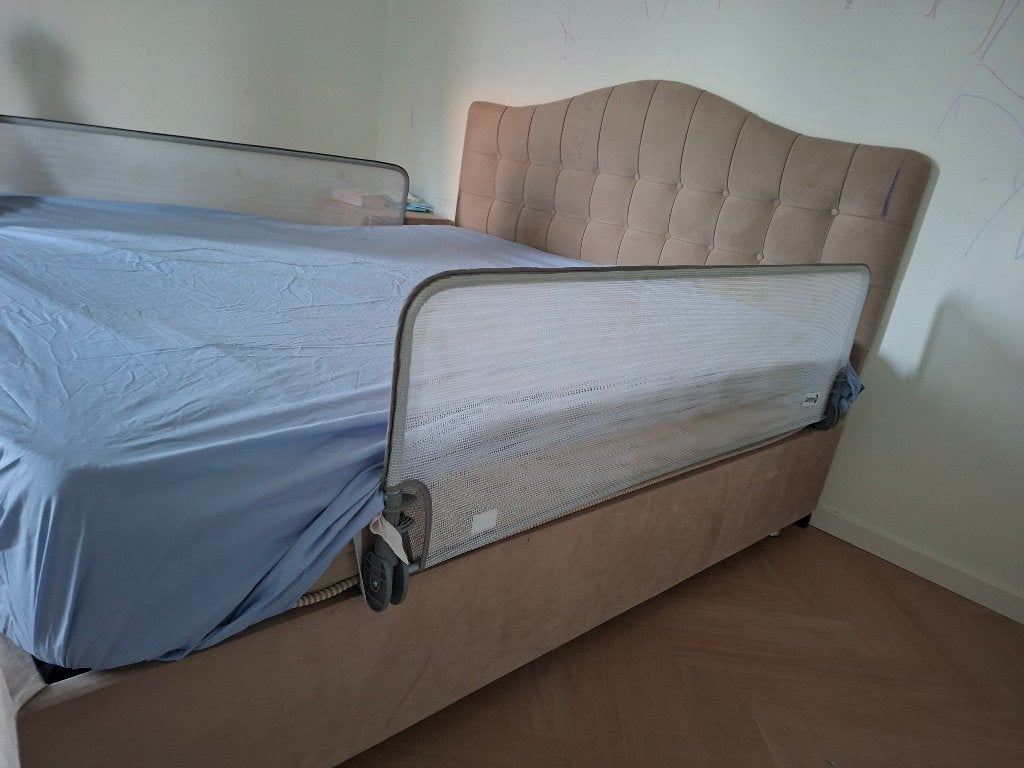 Bed met storage, Ophalen, Zo goed als nieuw, Tweepersoons, Hout