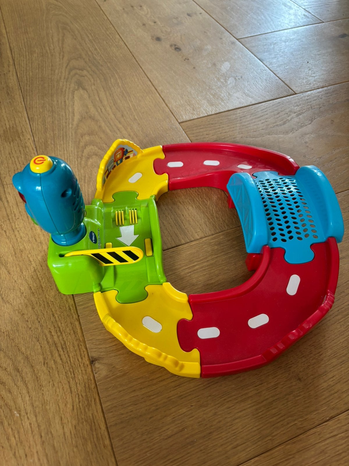 Vtech Toet Toet rijbaan, Ophalen, Zo goed als nieuw, 2 tot 4 jaar