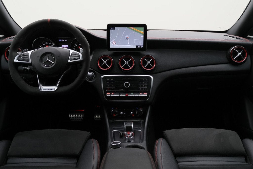 Mercedes-Benz CLA-Klasse AMG 45 4MATIC Memory, Sfeerverlicht, Auto's, Mercedes-Benz, Automaat, CLA, Gebruikt, Zwart