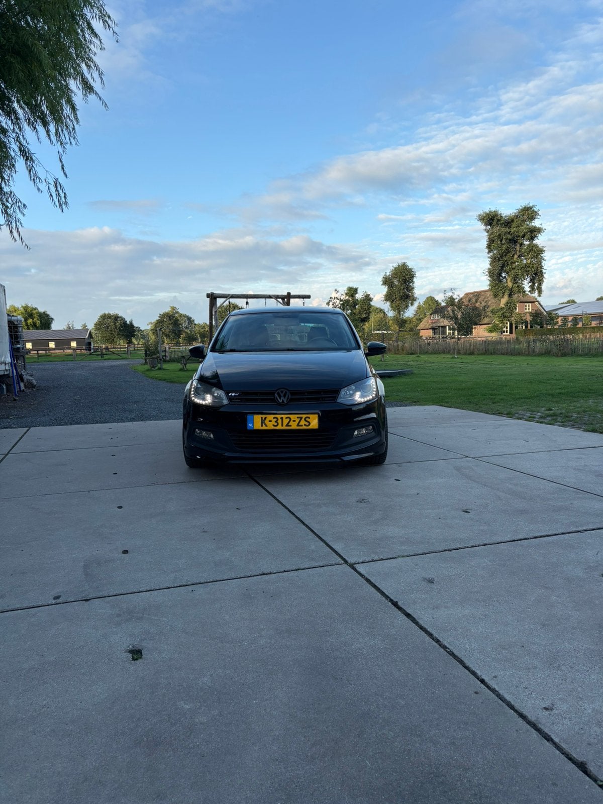 Volkswagen Polo 1.2 TSI 77KW DSG 2011 Zwart, Auto's, 40 €/maand, Zwart, 4 cilinders, Zwart