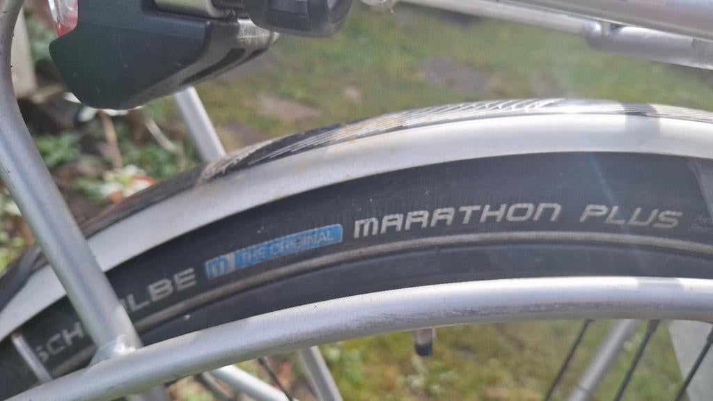 Giant fiets met Schwalbe Marathon Plus banden, Ophalen, Gebruikt, Giant