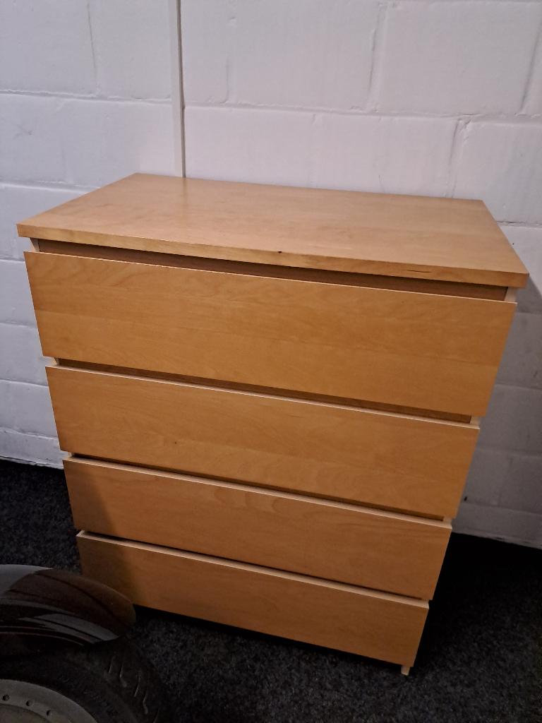 Tka Malm kast, Ophalen, 100 tot 150 cm, 100 tot 150 cm, Zo goed als nieuw