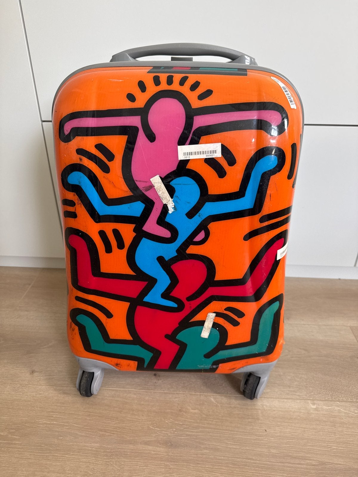Keith Haring Koffer - Oranje met iconische print, Sieraden, Tassen en Uiterlijk, Ophalen, Gebruikt, 50 tot 60 cm, Hard kunststof