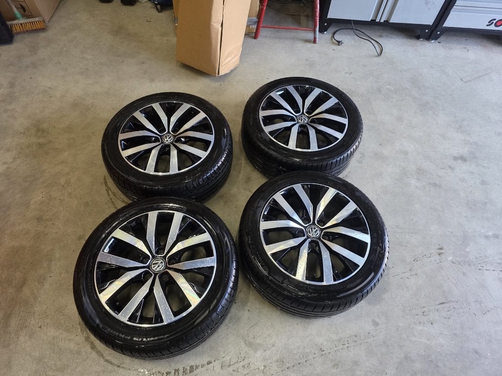 Originele VW Transporter T6.1 18" Palmerston Velgen + banden, Ophalen, 18 inch, 255 mm, Banden en Velgen