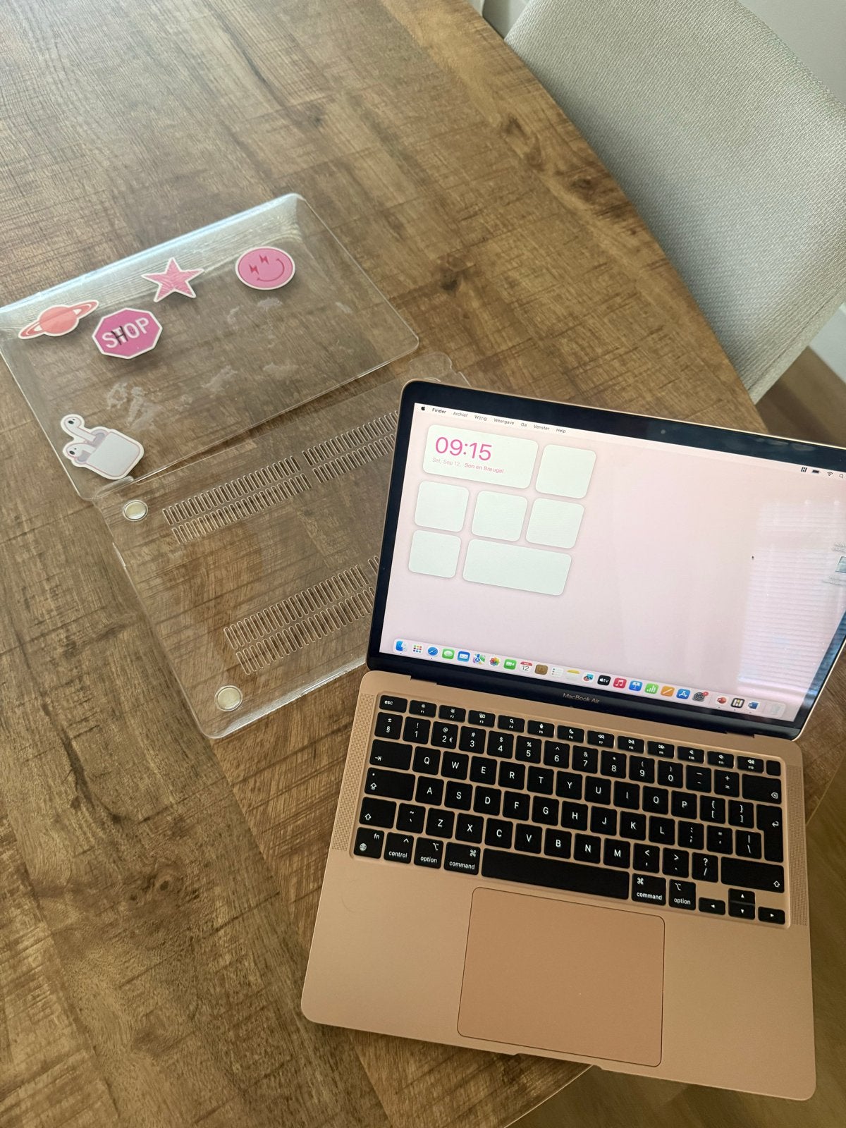 Foto 3 van MacBook Air M1 2020 - 13 inch - Zo goed als nieuw