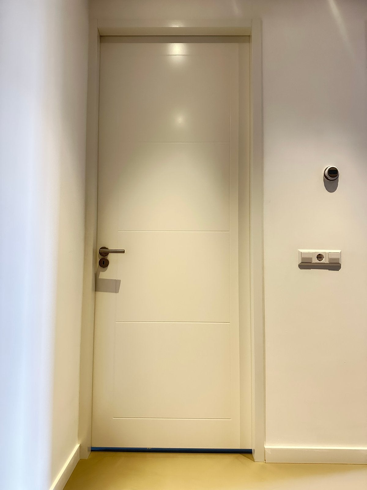 Witte Svedex binnendeur met kozijn - linksdraaiend 88x231,5, Ophalen, 80 tot 100 cm, 215 cm of meer, Binnendeur