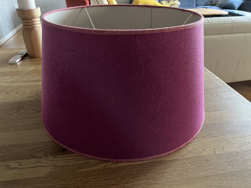 mooie grote lampenkap kleur fusia in nieuwstaat, Ophalen, Zo goed als nieuw, Rond, Tafellamp