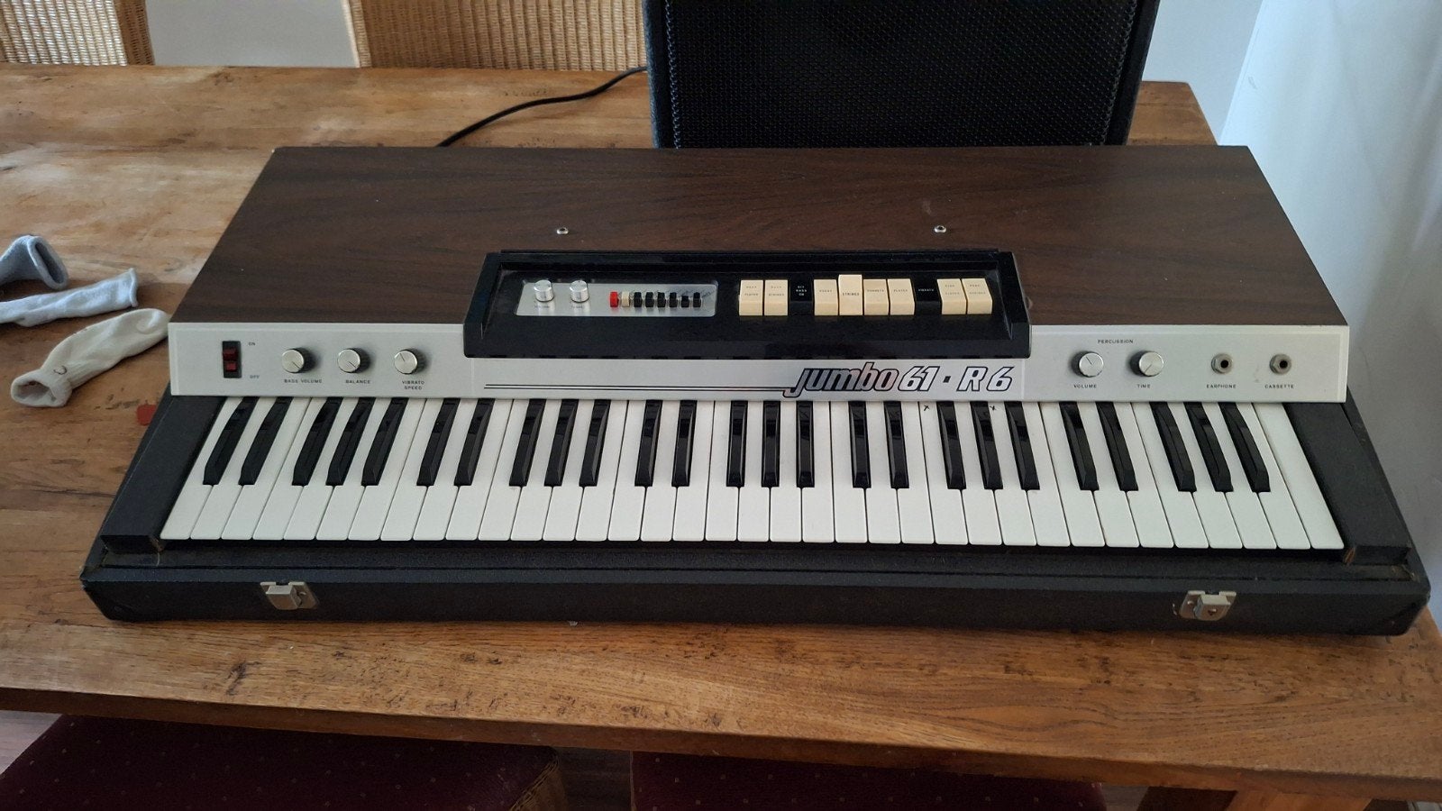 Jumbo 61-R6 Keyboard met Torque TK 50 Plus versterker, Ophalen, 61 toetsen, Overige merken