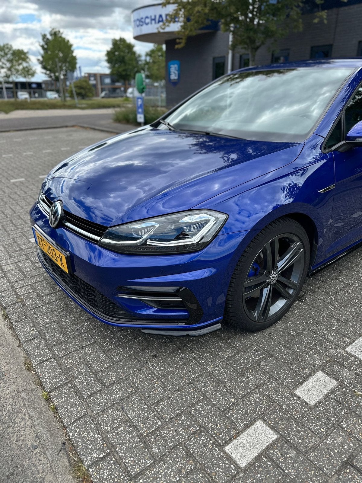 Volkswagen Golf r line 7-DSG 2019 Lapiz Blauw camera, 680 kg, 4 cilinders, Blauw, Origineel Nederlands