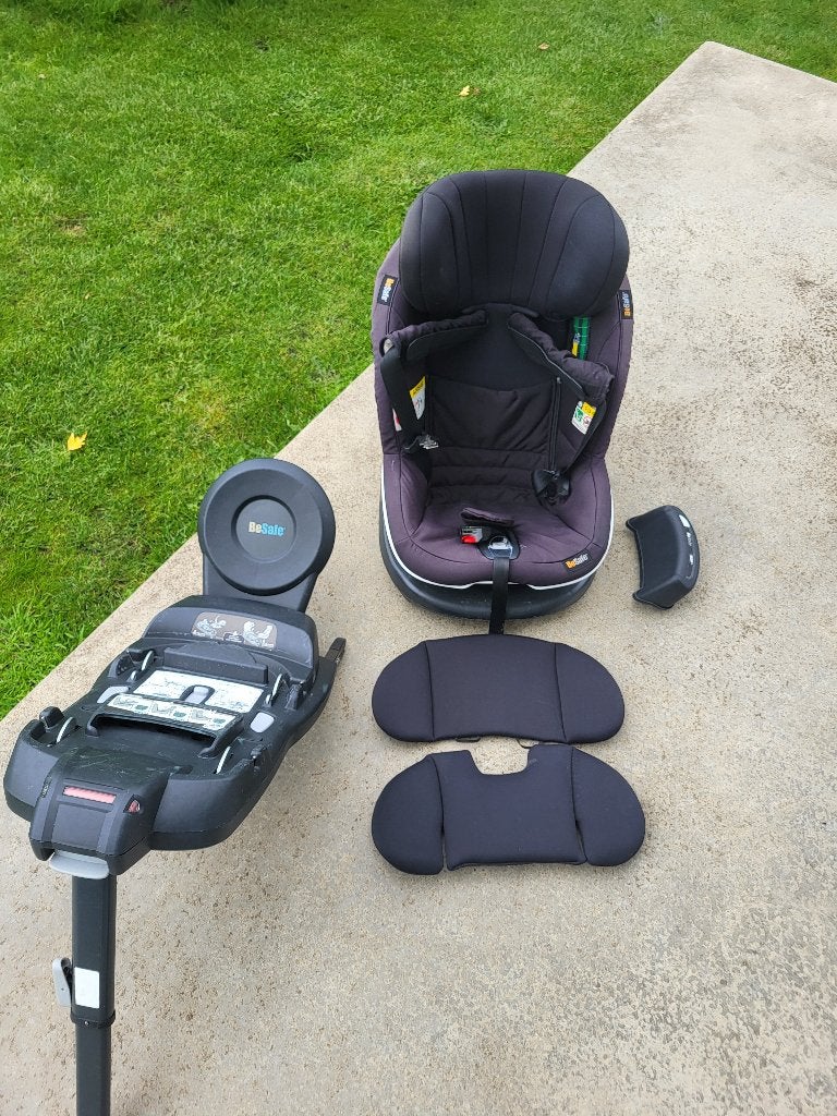 Besafe izi modulair autostoel en base, Gebruikt, 9 t/m 18 kg, Isofix, Slaapstand