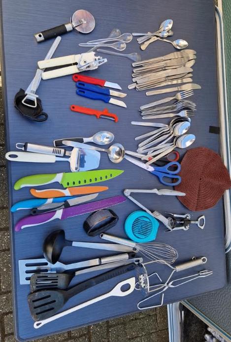 camping bestek / keukengerei, Ophalen, Zo goed als nieuw, Overige materialen