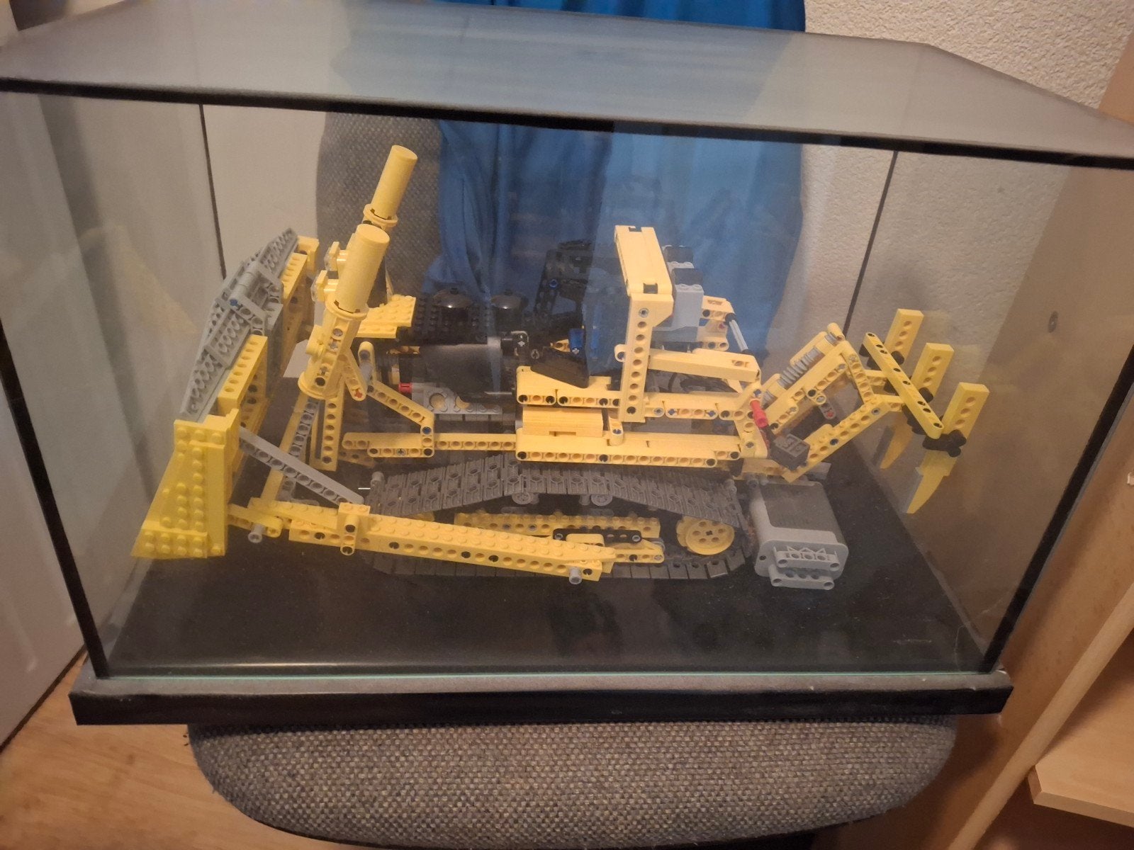 Lego Technic Bulldozer, Ophalen