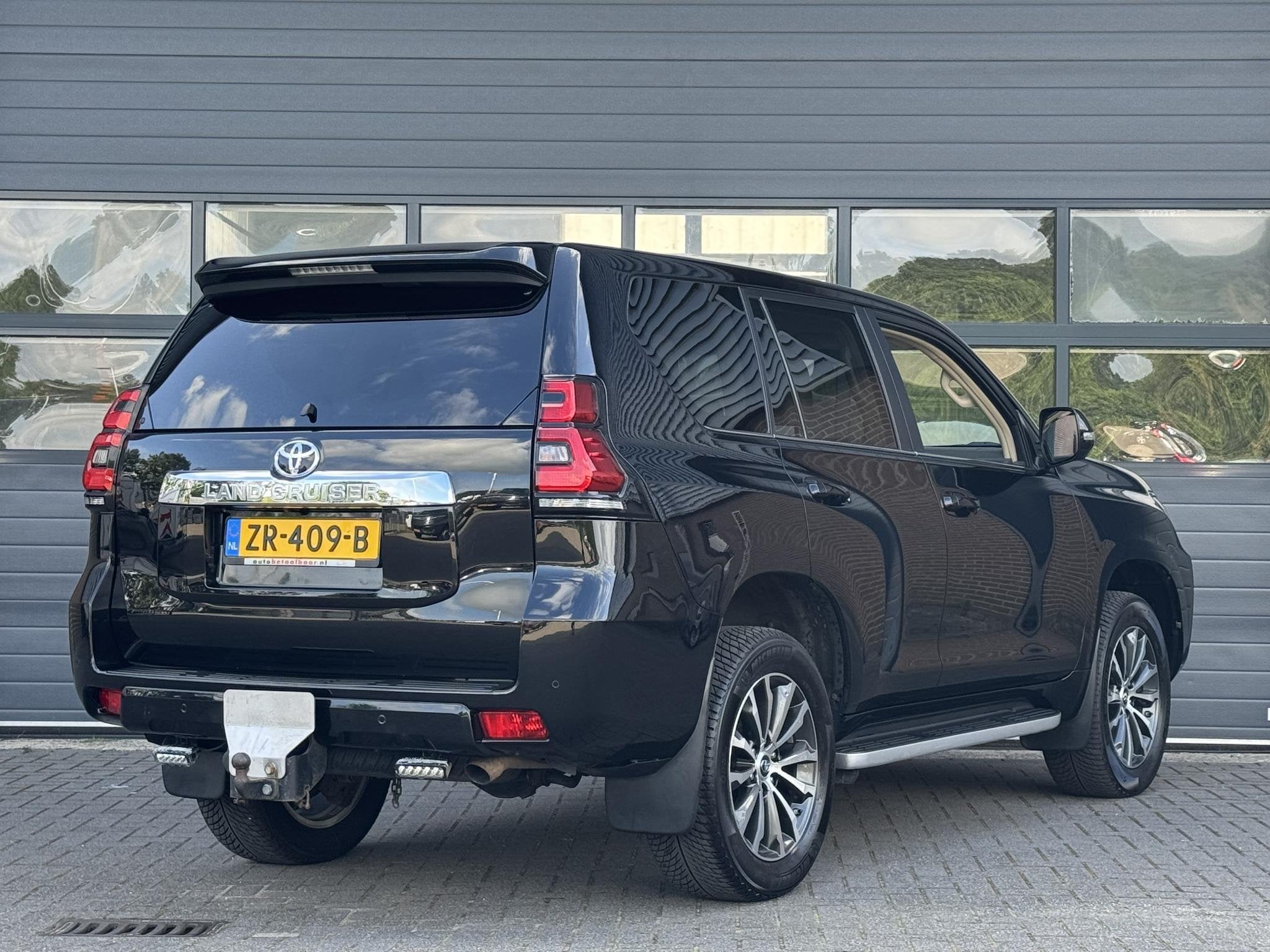 TOYOTA LAND CRUISER 2.8 D-4D PROFESSIONAL 7-PERS I ORIGINEEL, Auto's, Toyota, Automaat, 4 cilinders, Met garantie (alle), Zwart