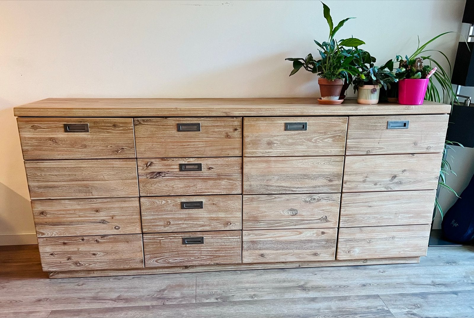 Robuust massief houten dressoir - in goede staat - gratis, Ophalen, Gebruikt, 200 cm of meer, Met lade(s)