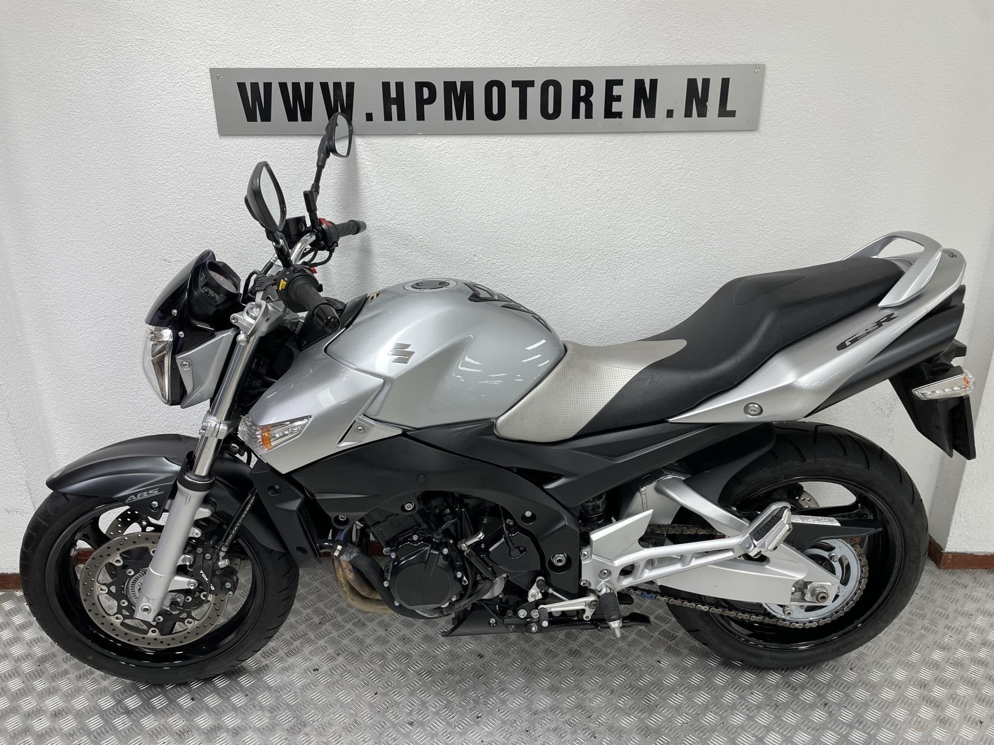 Suzuki GSR600 GSR 600 A ABS BOVAGGARANTIE NIEUWSTAAT ! Suzuk, Motoren, Bedrijf, Meer dan 35 kW, 599 cc, Naked bike