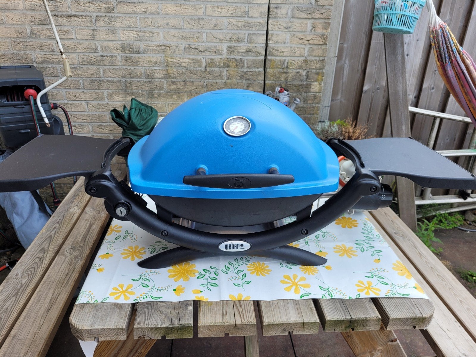 Weber Q1000 gasbarbecue met extra gasfles, Ophalen, Gebruikt, Weber