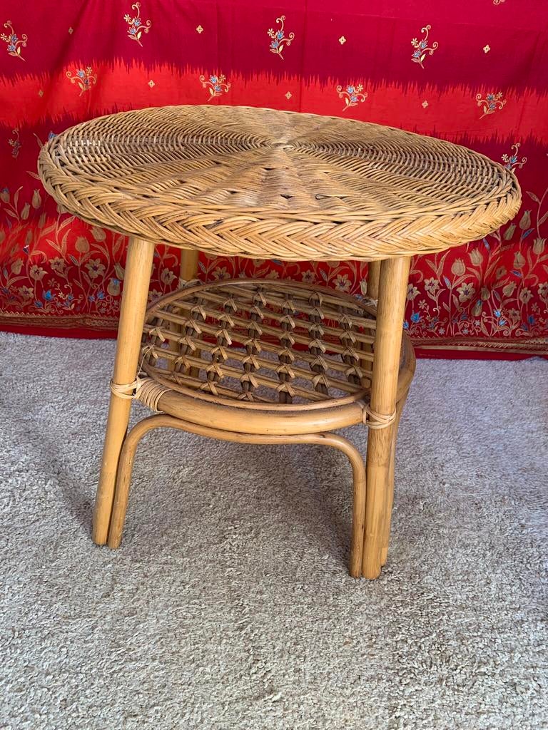 Ronde rotan tafel, in zeer goede staat, zonder glasplaat., Antiek en Kunst, Ophalen
