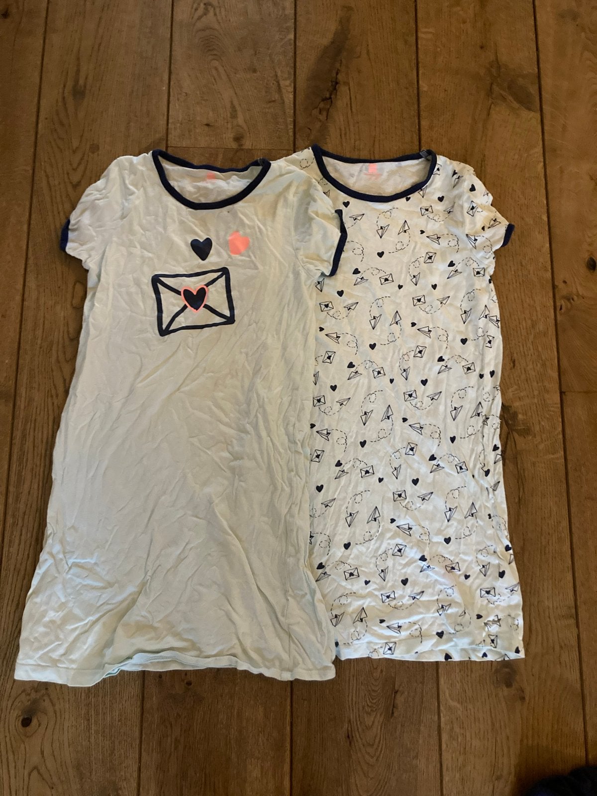 2 Nachthemden Meisje Maat 134/140 van de Hema, Kinderen en Baby's, Ophalen of Verzenden, Zo goed als nieuw, Meisje, Nacht- of Onderkleding