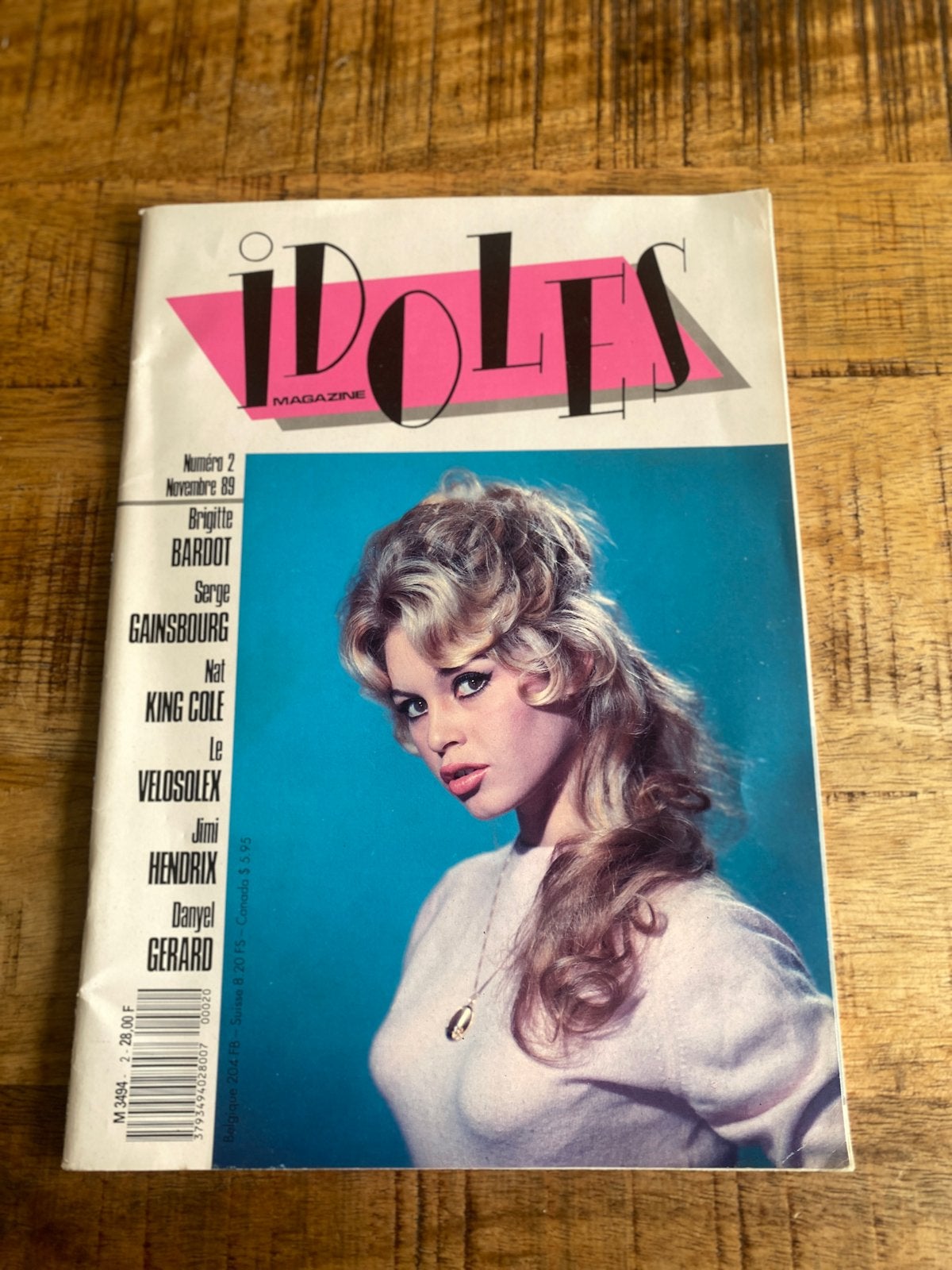 Idols Magazine Nr. 2 Nov 1989 - Brigitte Bardot, Jimi Hendri, Verzamelen, Ophalen of Verzenden