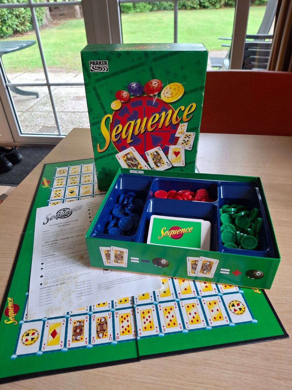 Sequence groene doos, Hobby en Vrije tijd, Gezelschapsspellen | Bordspellen, Ophalen of Verzenden