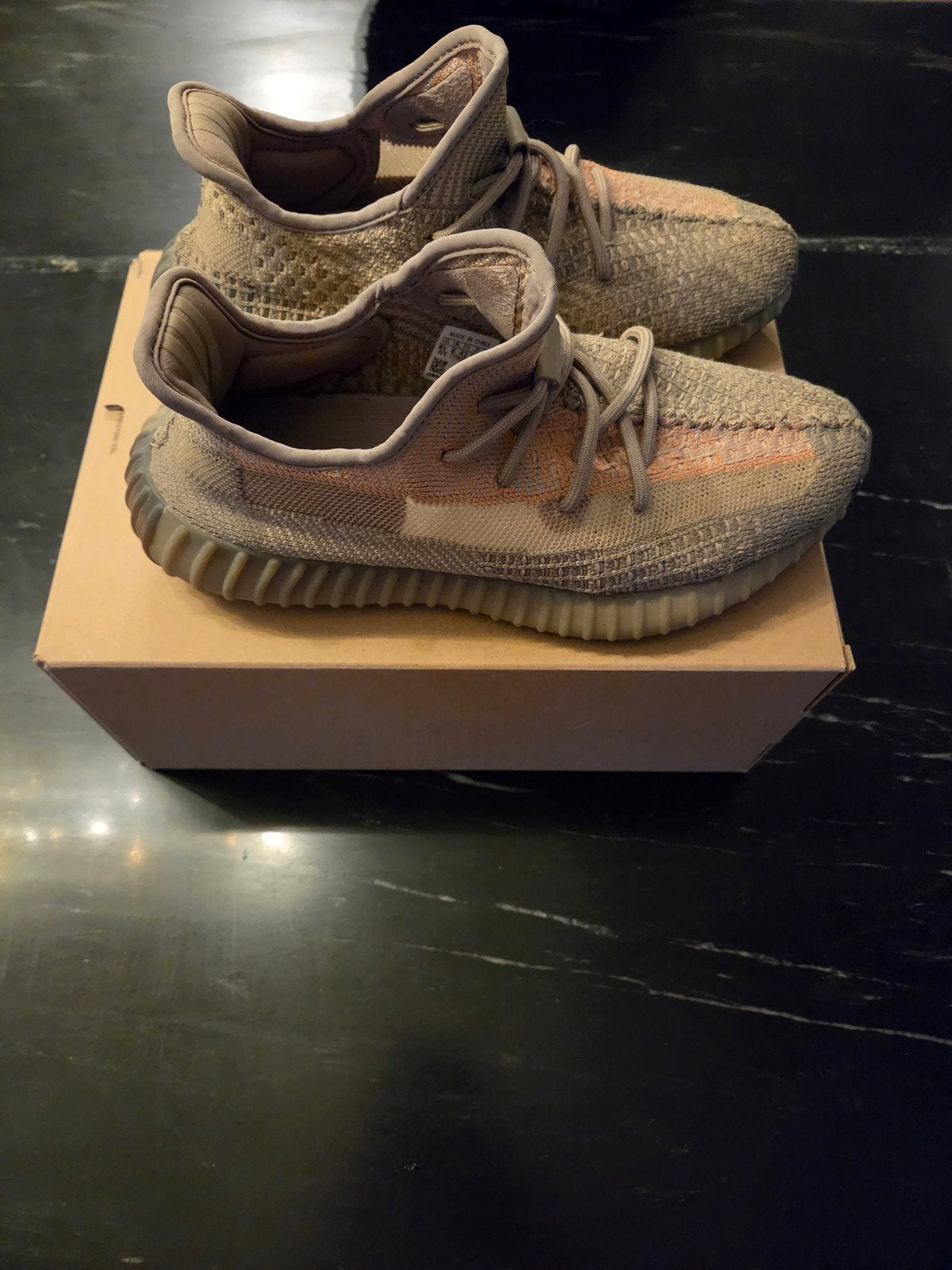 Adidas yeezy boost 350 sand maat 42 origineel, Ophalen of Verzenden, Zo goed als nieuw, Overige kleuren