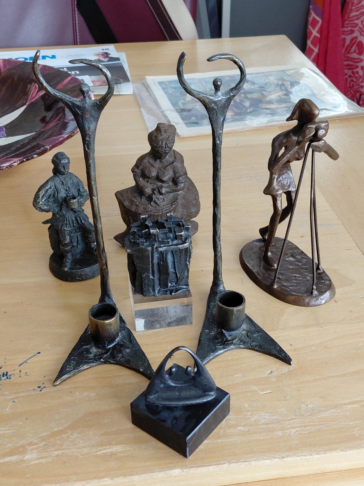 BRONZEN ITEMS IN MOOIE STAAT
TORAAL 4.7 KG .
GESIGNEERD C A, Ophalen of Verzenden