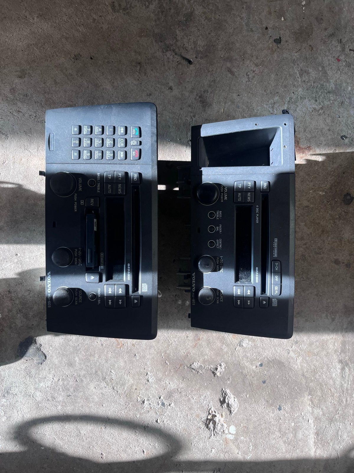 Volvo XC70 V70 Radio's (CD-speler defect, Cassettespeler), Ophalen, Gebruikt