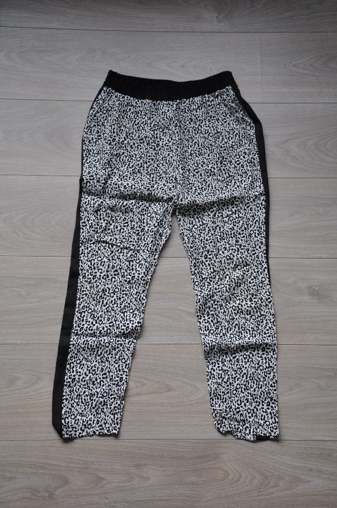 zomerbroek 140/146, broek 140/146, Broek, Ophalen of Verzenden, Zo goed als nieuw, IKKS