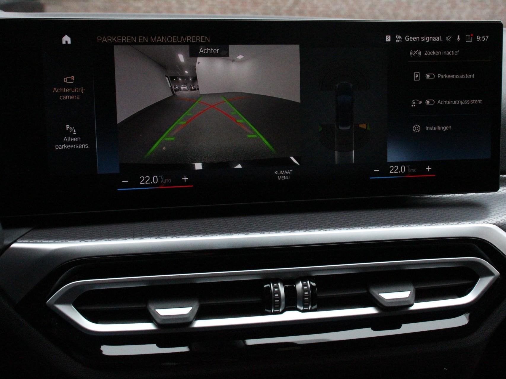 BMW 3-serie Touring 330e M-Sport PHEV Digitale Cockpit Clima, Auto's, Gebruikt, Euro 6, 4 cilinders, Zwart