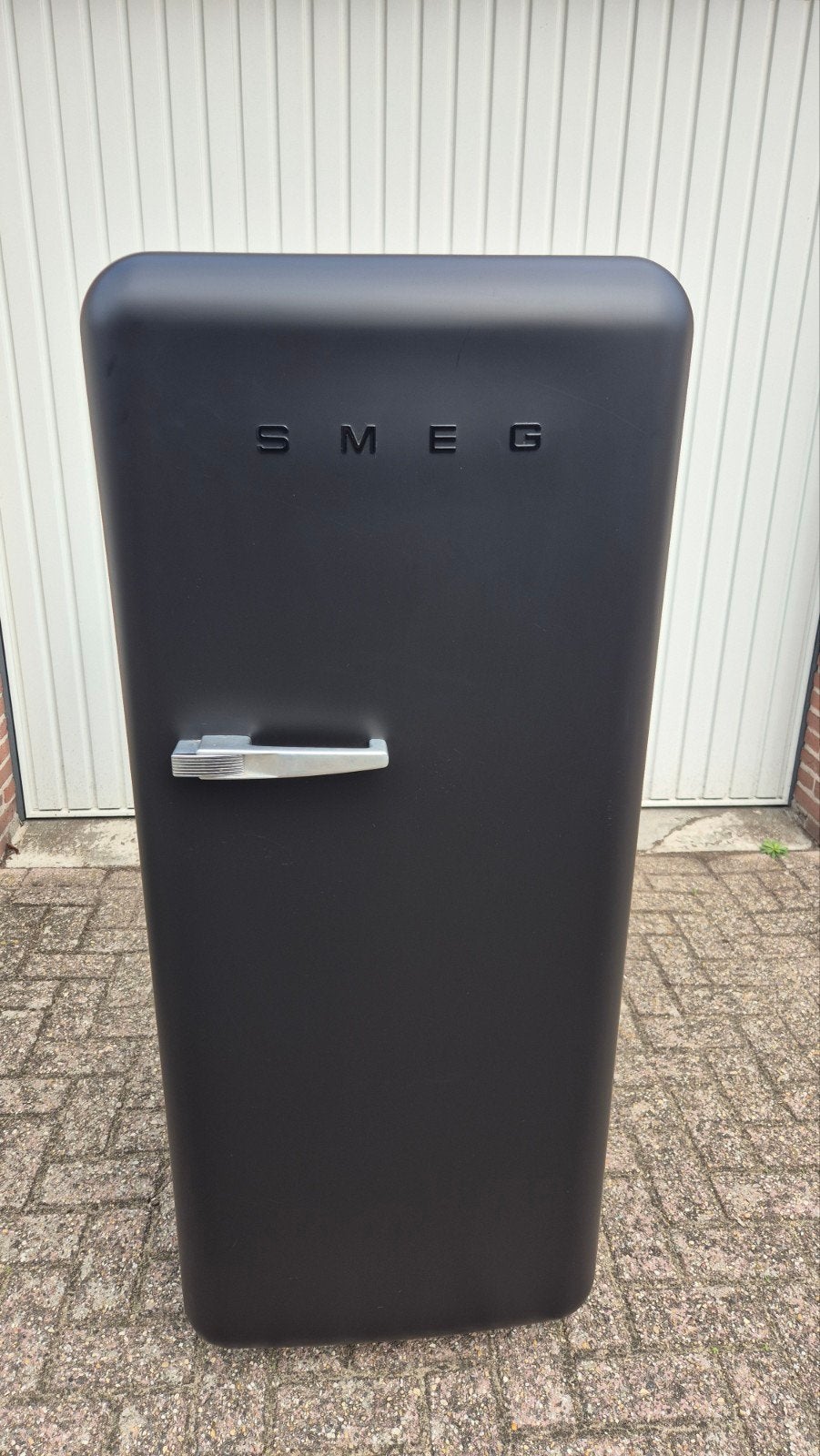 zwarte smeg koelkast, 200 liter of meer, Zo goed als nieuw, Met vriesvak, 160 cm of meer