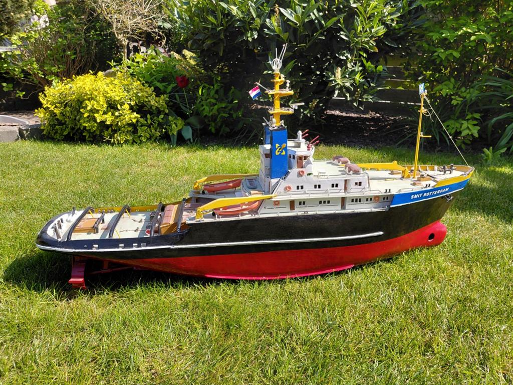 Fraaie zelf gemaakte sleepboot van Smit Rotterdam., Ophalen, 1:32 tot 1:50