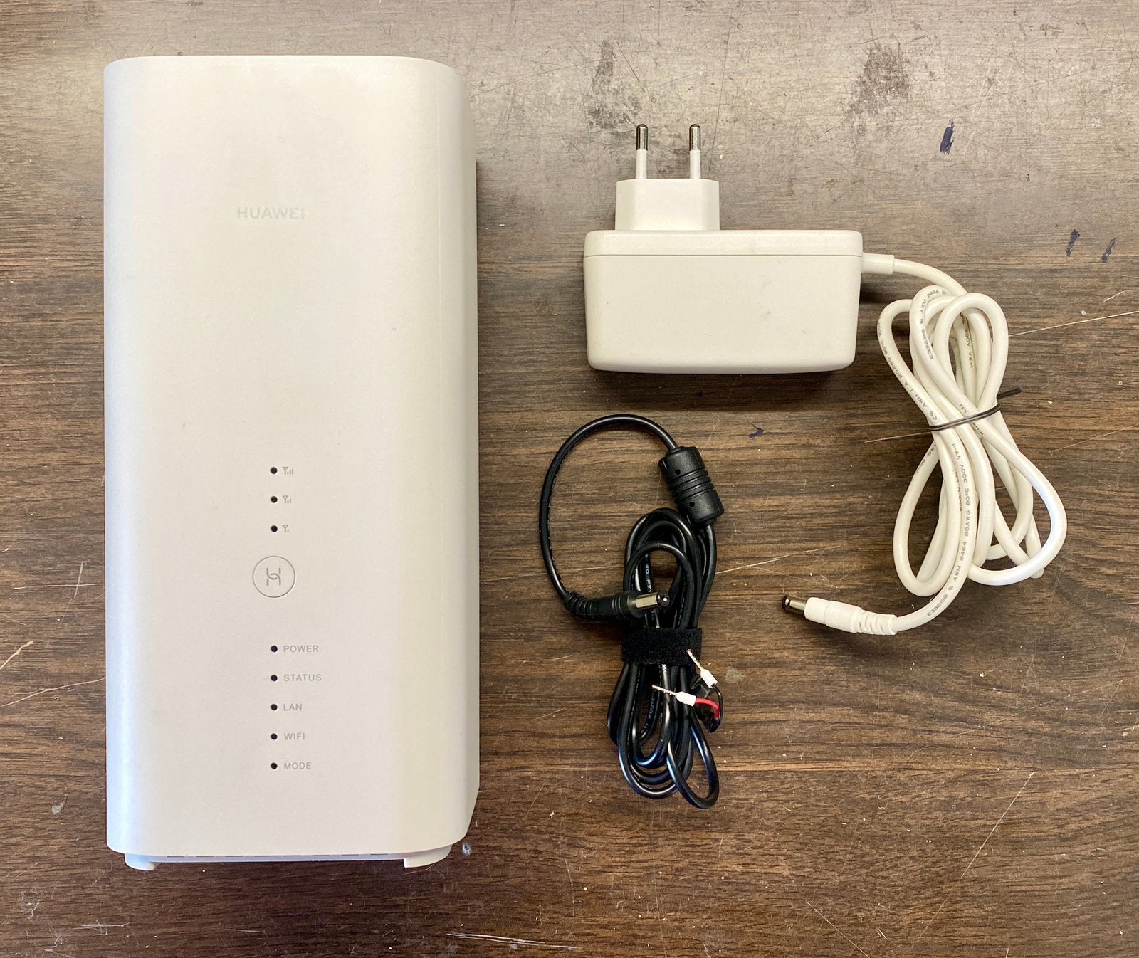Huawei B818-263 Mifi Router, Ophalen of Verzenden, Gebruikt, Router met modem