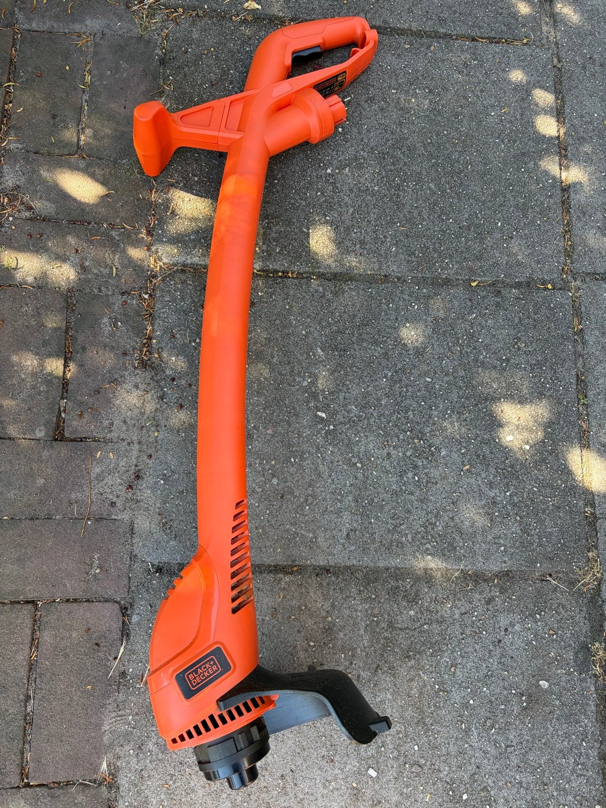 Black&Decker Elektrische Grastrimmer - Zo goed als nieuw, Ophalen, Cirkelmaaier, Elektrische grasmaaier, Minder dan 30 cm