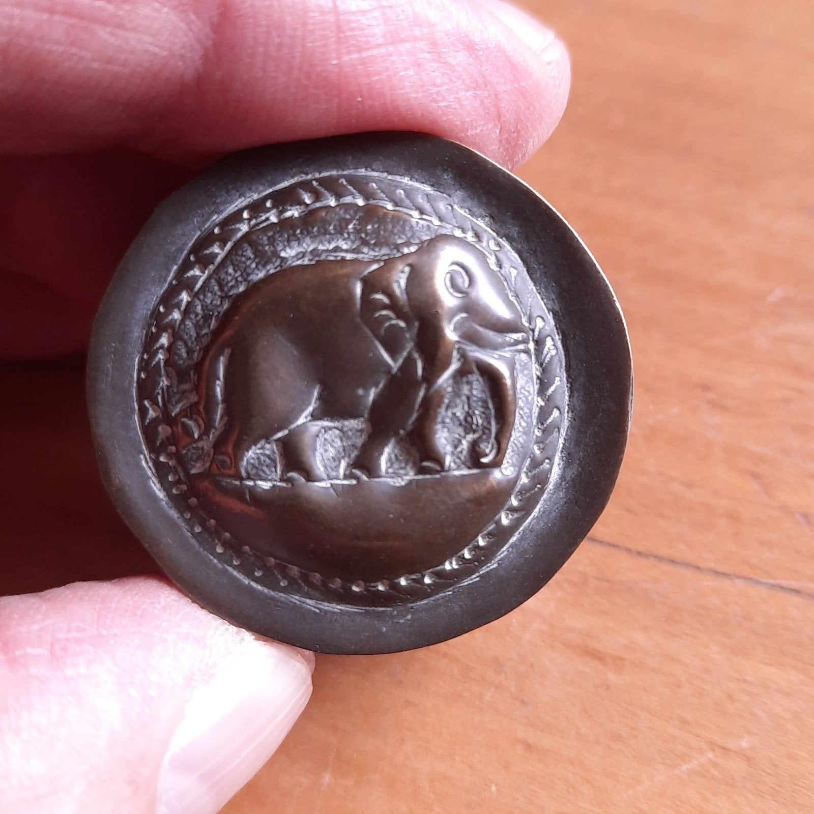 Oosters Koperen Pillendoosje met Olifant, Antiek en Kunst, Verzenden