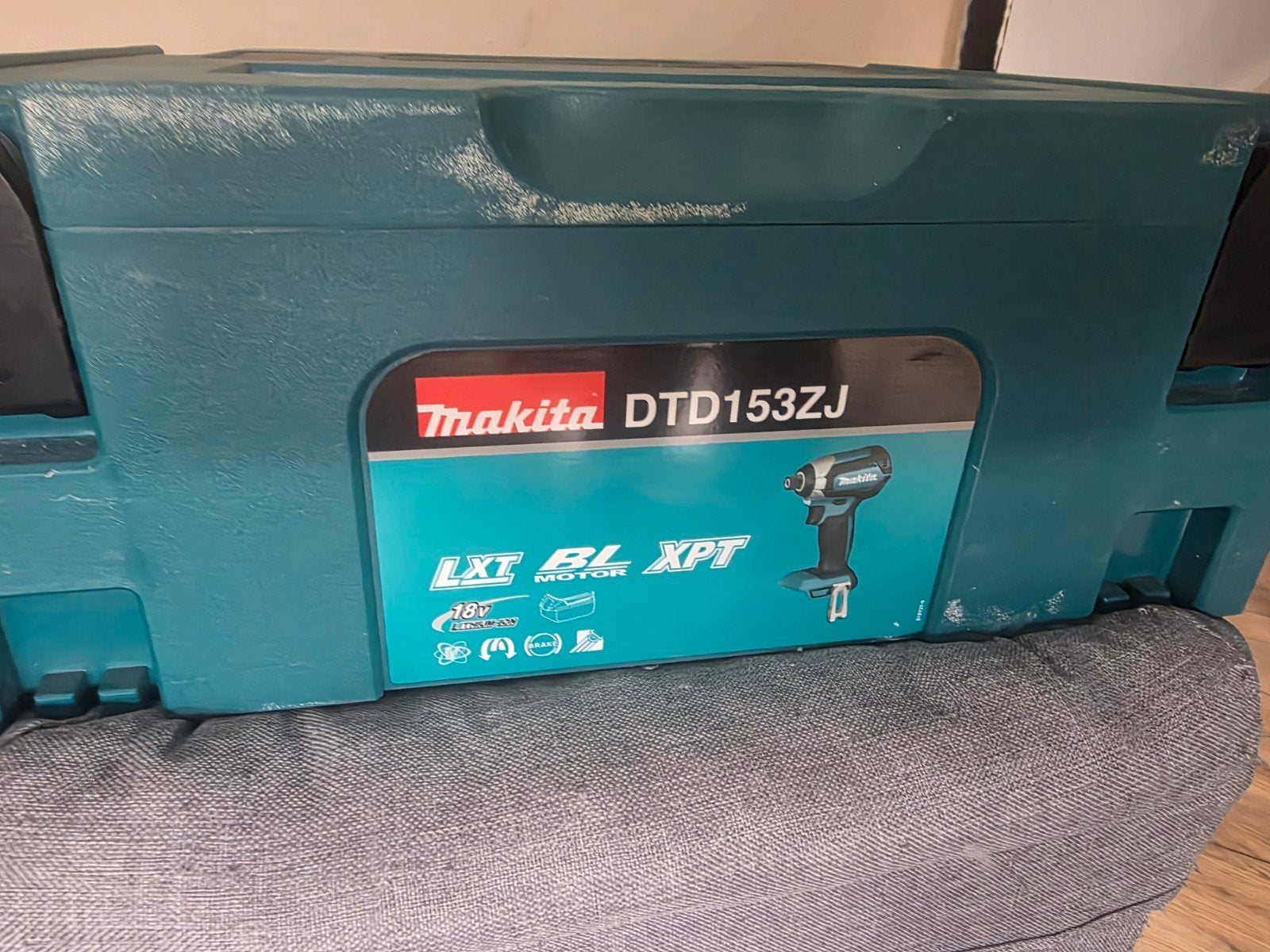 Makita DTD153ZJ Accu Slagschroevendraaier - Zo goed als nieu, Doe-het-zelf en Verbouw, Ophalen, Variabele snelheid, Overige typen