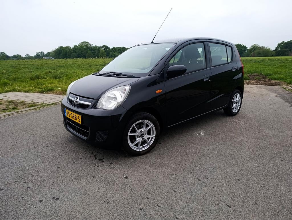 Daihatsu Cuore 1.0 5D Bj.2008  135100 km Zwart, Voorwielaandrijving, Stof, 600 kg, 18 €/maand