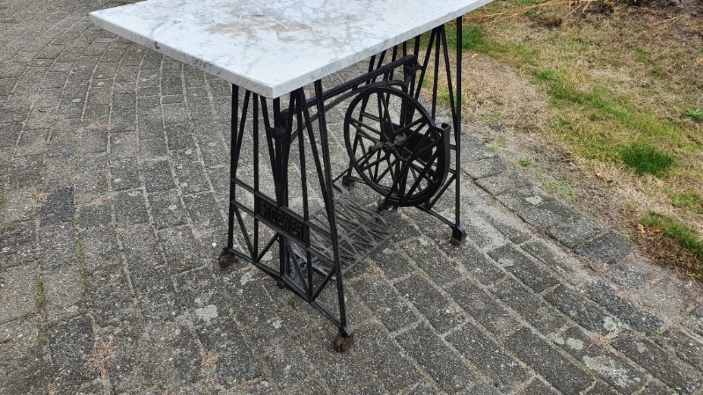 Naaimachine Tafel met marmeren blad de maten Lang 100 cm Bre, Huis en Inrichting, Ophalen, Gebruikt, Metaal of Aluminium, 75 cm of meer