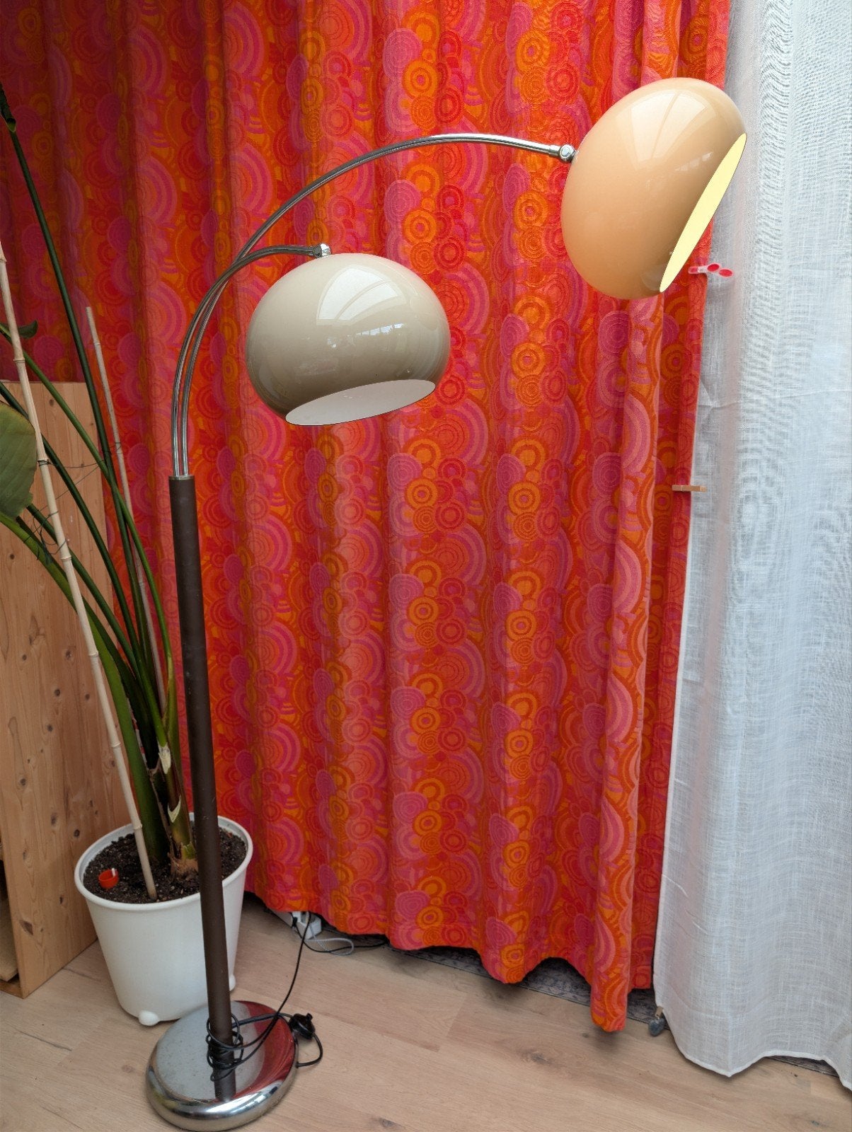 Dijkstra vloerlamp met plexiglas kap, Ophalen, Gebruikt, 150 tot 200 cm