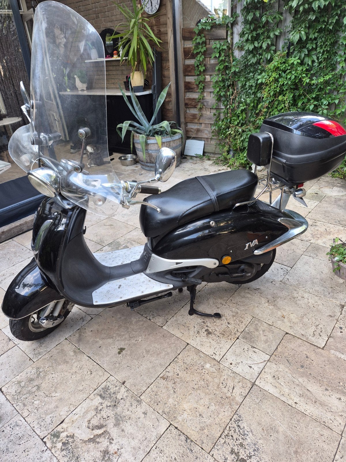 IVA Retro Scooter in perfecte staat - Slechts 2788km!, Ophalen, Gebruikt, Overige modellen, Benzine