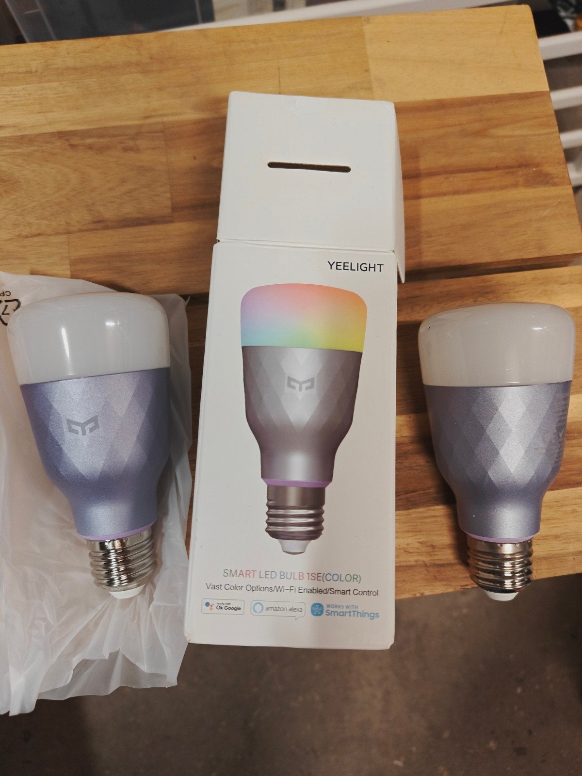 Yeelight Smart LED Lamp E27 Kleur - 2 stuks, Ophalen of Verzenden, Nieuw