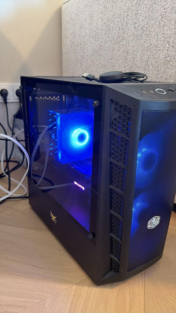 PC NVIDIA 3070, AOC Monitor, Elgato 60 hd s, Logitech G915, Ophalen, Zo goed als nieuw