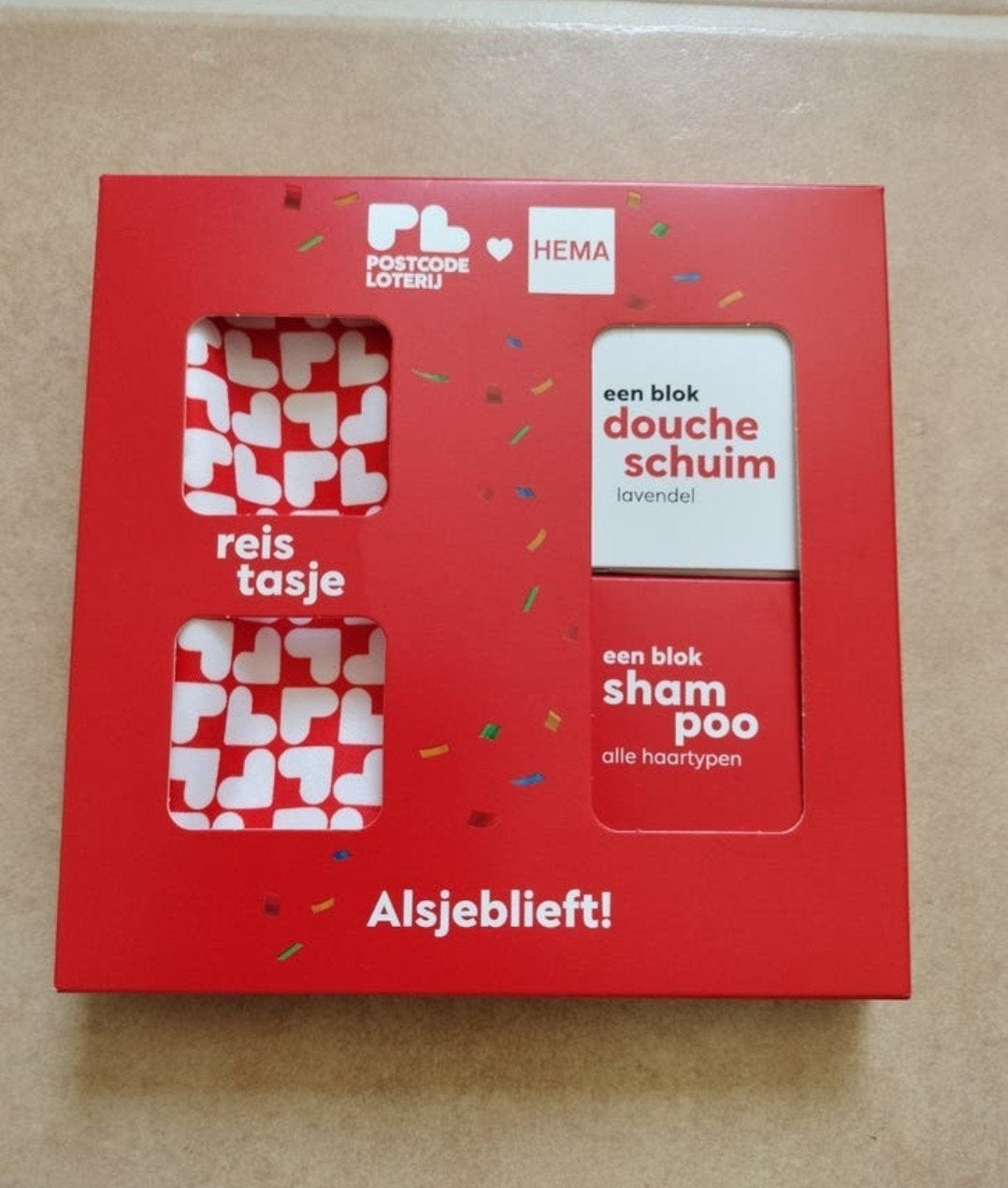 Postcodeloterij Hema pakket: reistasje, doucheschuim,shampoo, Sieraden, Tassen en Uiterlijk, Ophalen of Verzenden, Nieuw