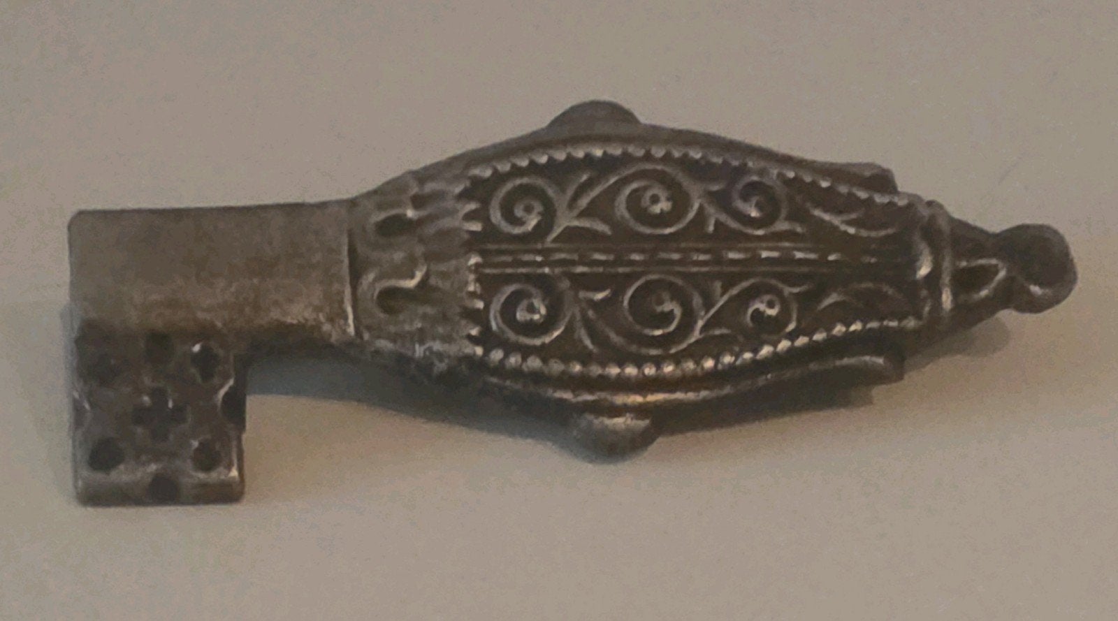 Vintage Sint-Servaassleutel broche Maastricht, Ophalen of Verzenden, Gebruikt