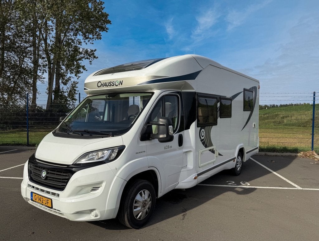 Chausson Flash 628 EB (2016) – Queensbed–106.000 km/APK 2027, Ringverwarming, Fiat, Koelkast, Chausson