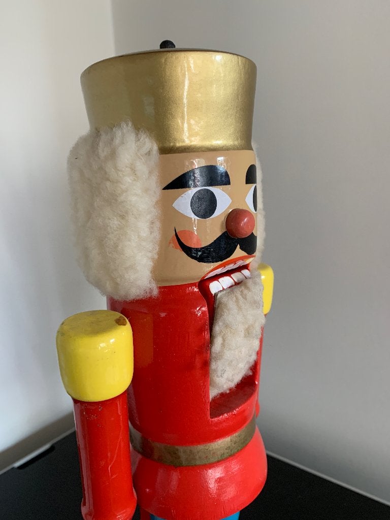 Vintage Ertsgebergte houten notenkraker van 34 cm hoog, Ophalen of Verzenden, Huis en Inrichting