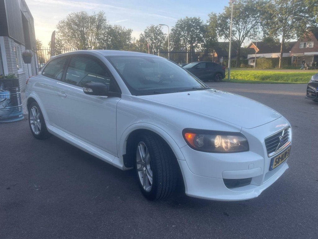 Volvo C30 1.8 SPORT (Zeer goed onderhouden!), Keurmerk '100% Onderhouden', 125 pk, Gebruikt, 4 cilinders