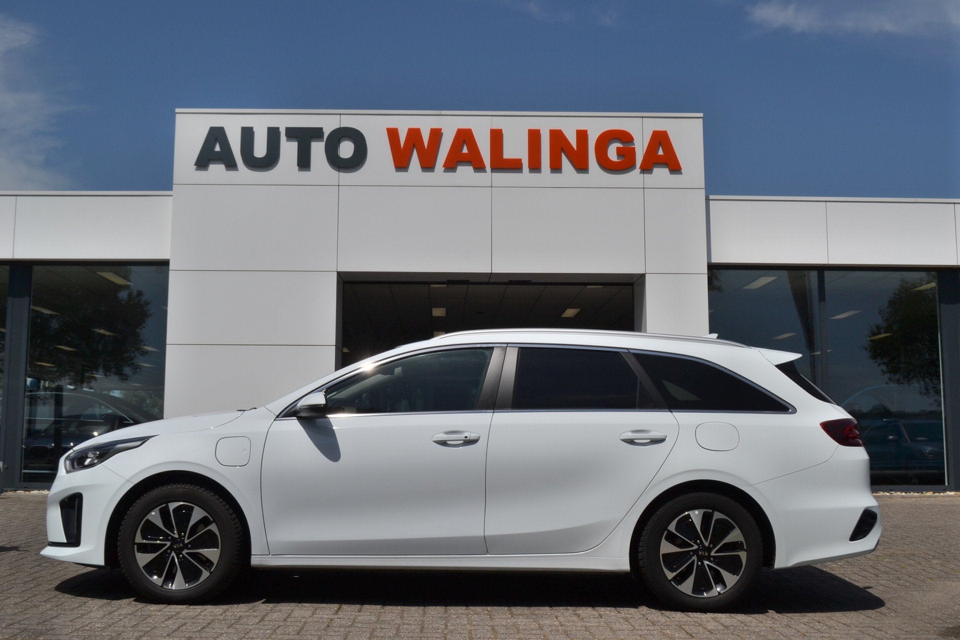 Kia Ceed Sportswagon 1.6 GDI PHEV SOH 99.6% DynamicPlusLine, 8 kWh, Stof, Gebruikt, Wit